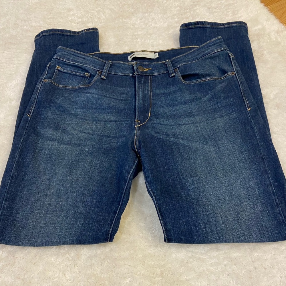 Levi’s Mid-rise Skinny Jeans
